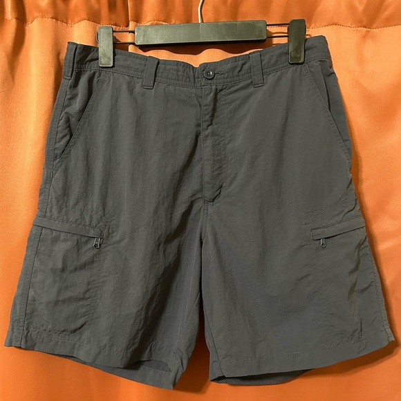 Royal Robbins Mens Size 33 Shorts Navy Cargo - Picture 1 of 8